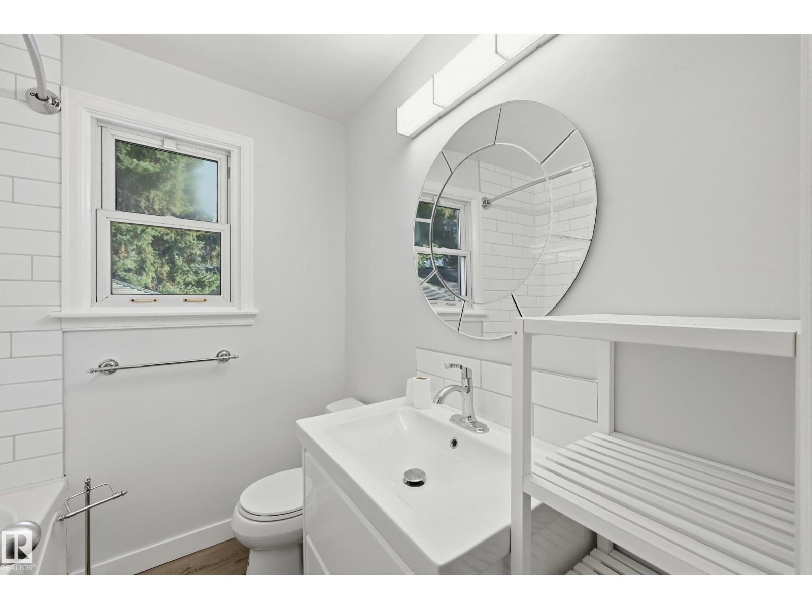8815 76 St Nw, Edmonton, Alberta  T6C 2K1 - Photo 15 - E4461718