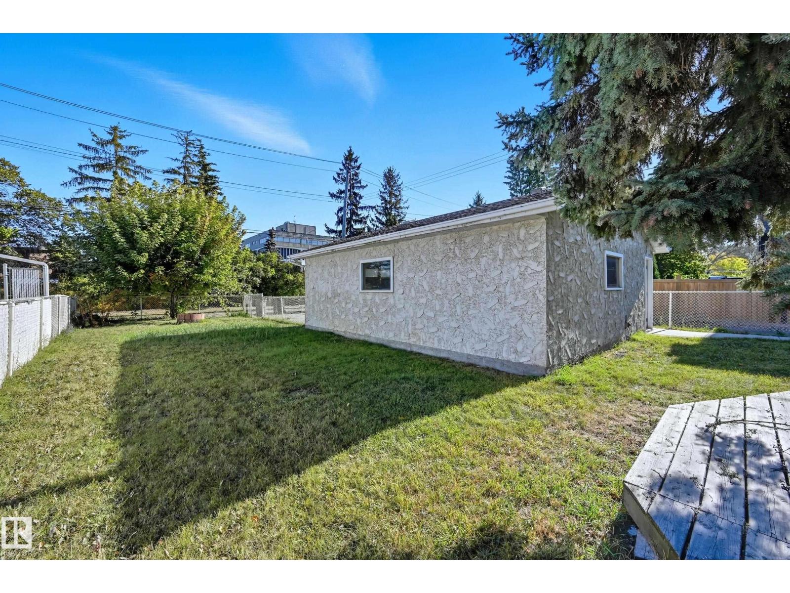 8815 76 St Nw, Edmonton, Alberta  T6C 2K1 - Photo 34 - E4461718