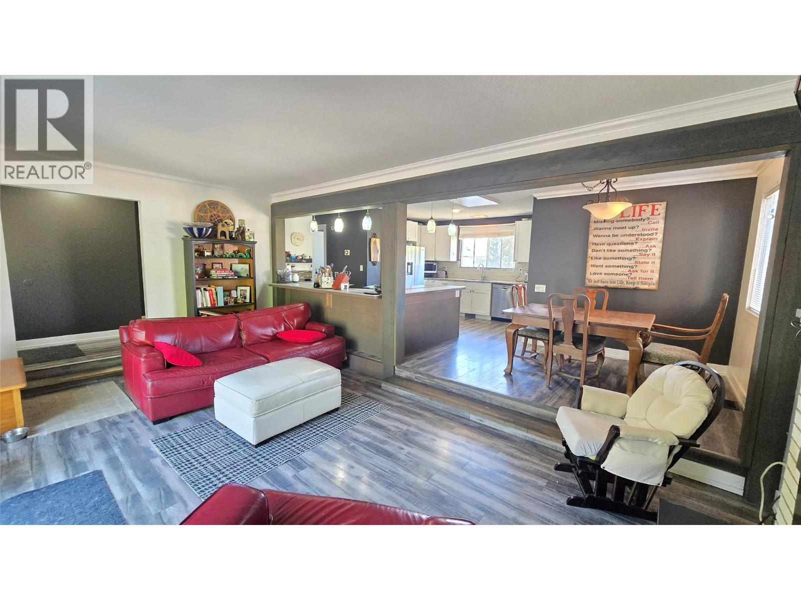1151 Schubert Drive, Kamloops, British Columbia  V2B 7M4 - Photo 5 - 10365643