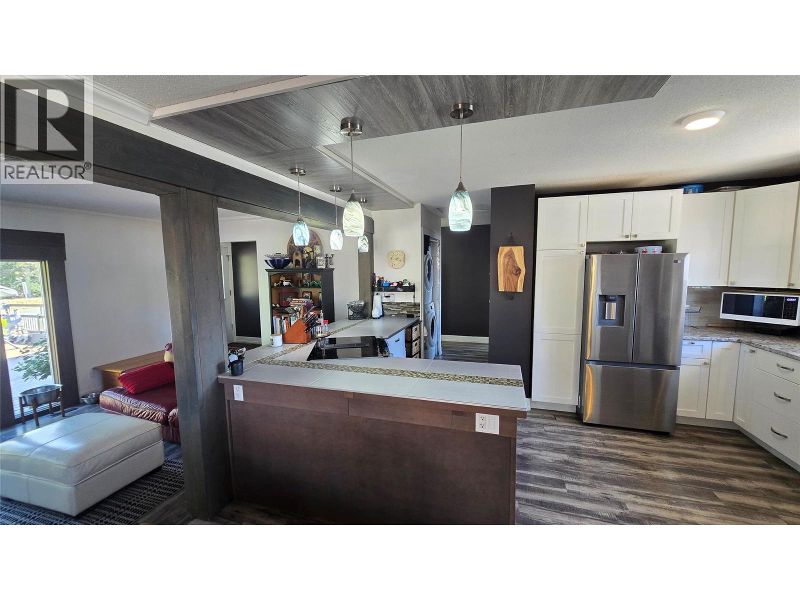 1151 Schubert Drive, Kamloops, British Columbia  V2B 7M4 - Photo 11 - 10365643