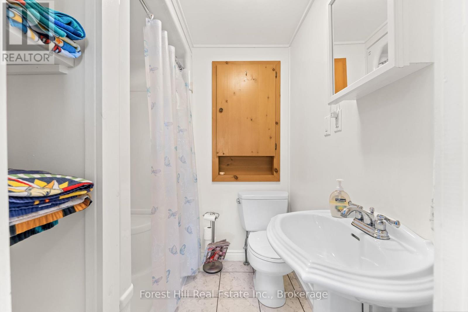 1062 Pine Lake Road, Gravenhurst, Ontario  P1P 1R2 - Photo 35 - X12457015