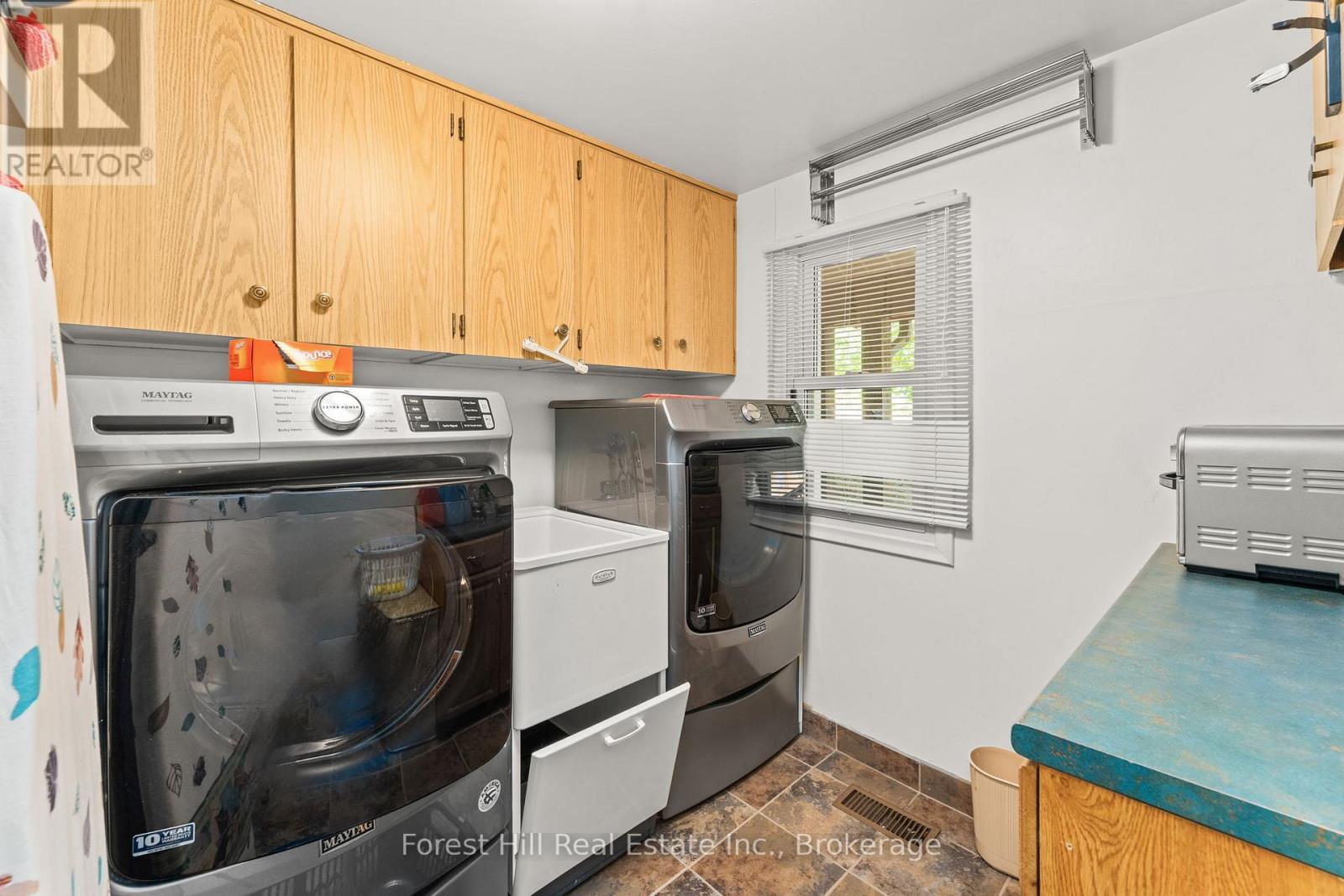 1062 Pine Lake Road, Gravenhurst, Ontario  P1P 1R2 - Photo 34 - X12457015
