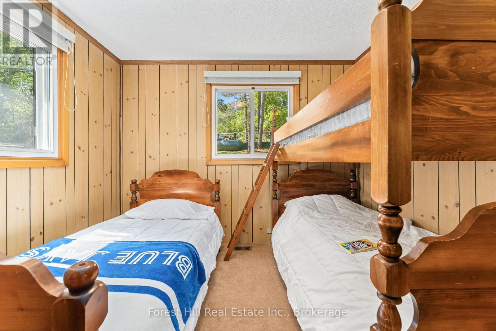 1062 Pine Lake Road, Gravenhurst, Ontario  P1P 1R2 - Photo 28 - X12457015