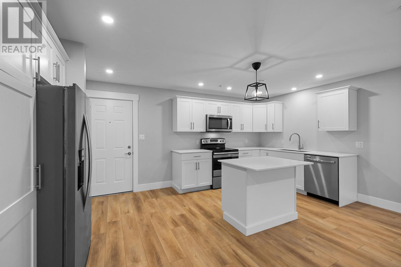 208 18 Gilbert Drive, Charlottetown, Prince Edward Island  C1A 0W2 - Photo 13 - 202525643