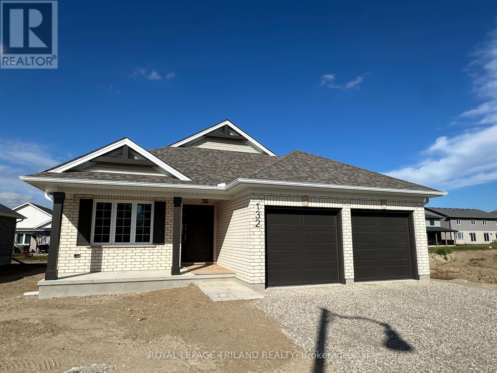 132 Styles Drive, St. Thomas, Ontario  N5R 0R1 - Photo 2 - X12295145