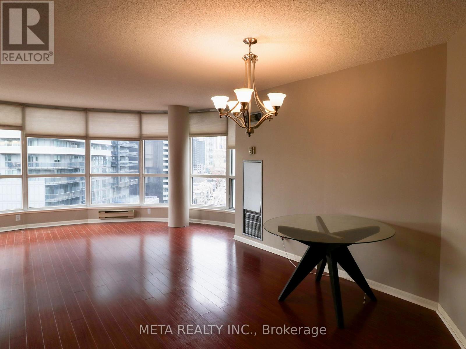 1612 - 7 Carlton Street, Toronto, Ontario  M5B 2M3 - Photo 3 - C12457159