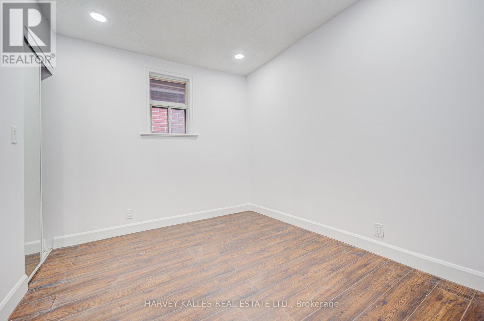 Main - 184 Cedric Avenue, Toronto, Ontario  M6C 3X8 - Photo 13 - C12457194