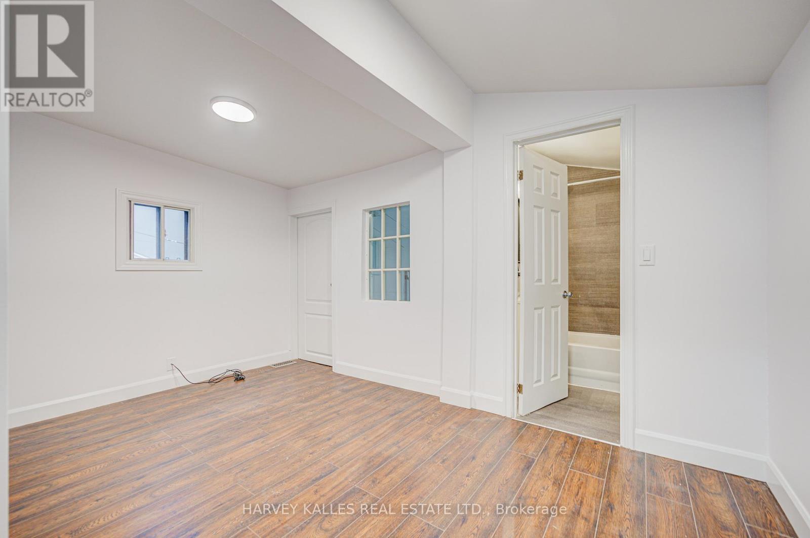 Main - 184 Cedric Avenue, Toronto, Ontario  M6C 3X8 - Photo 16 - C12457194