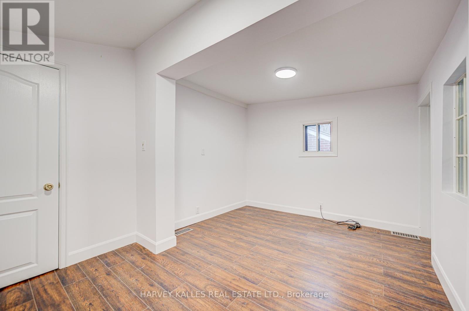 Main - 184 Cedric Avenue, Toronto, Ontario  M6C 3X8 - Photo 17 - C12457194