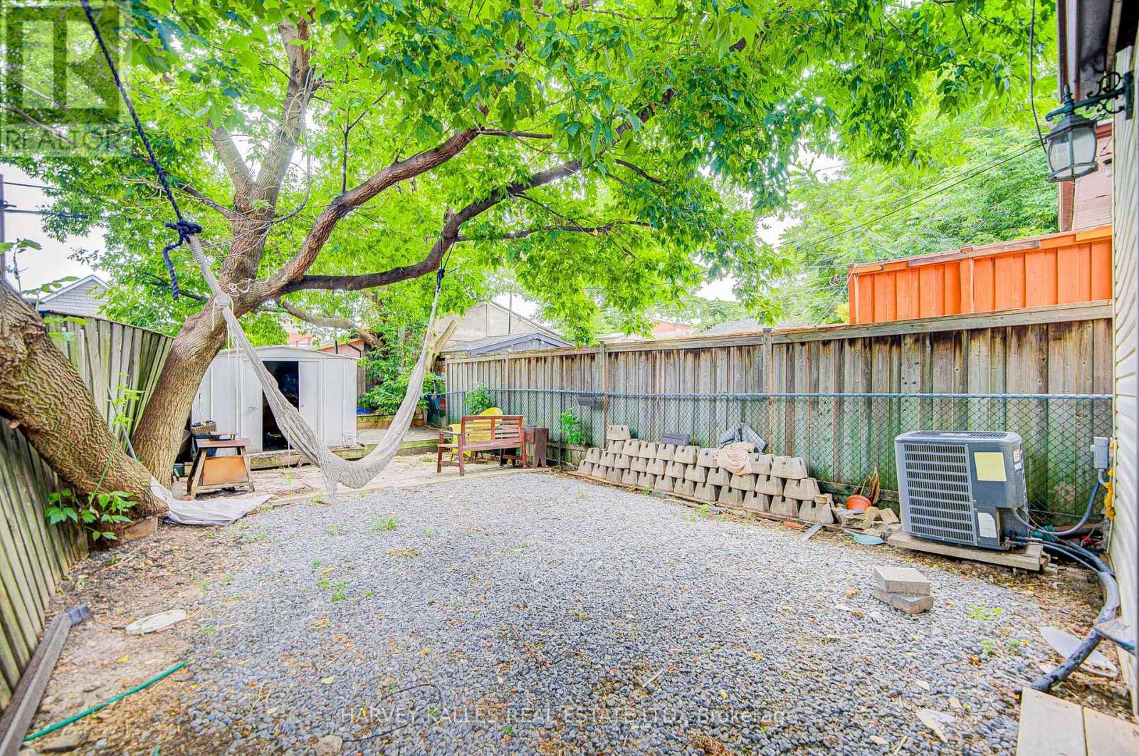 Main - 184 Cedric Avenue, Toronto, Ontario  M6C 3X8 - Photo 24 - C12457194