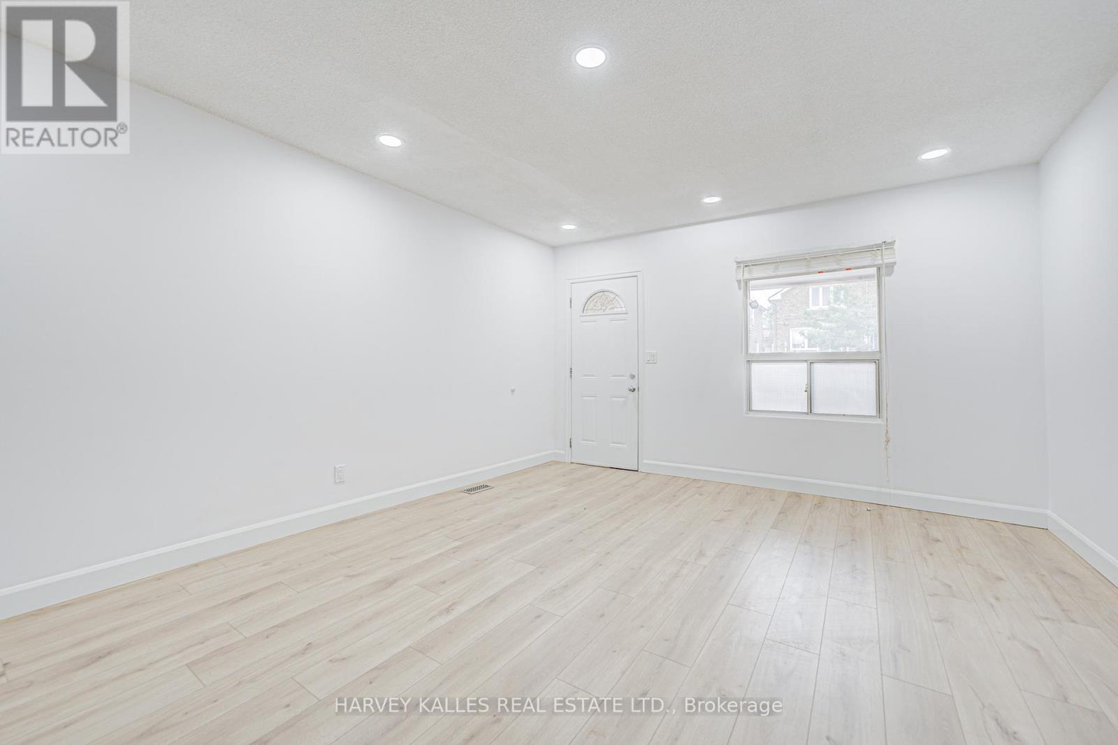 Main - 184 Cedric Avenue, Toronto, Ontario  M6C 3X8 - Photo 5 - C12457194