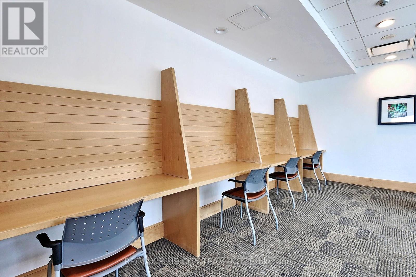 1807 - 10 Queens Quay W, Toronto, Ontario  M5J 2R9 - Photo 15 - C12457214