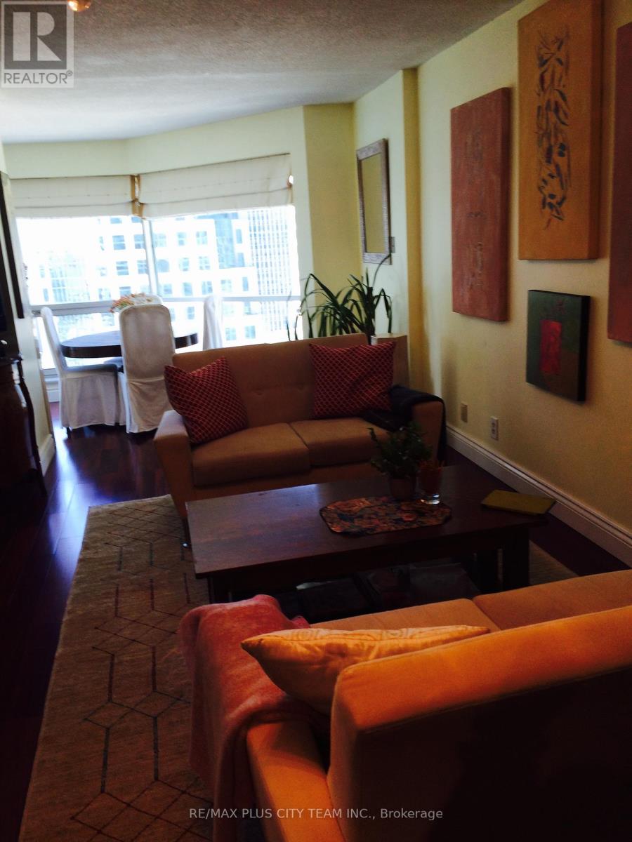 1807 - 10 Queens Quay W, Toronto, Ontario  M5J 2R9 - Photo 2 - C12457214