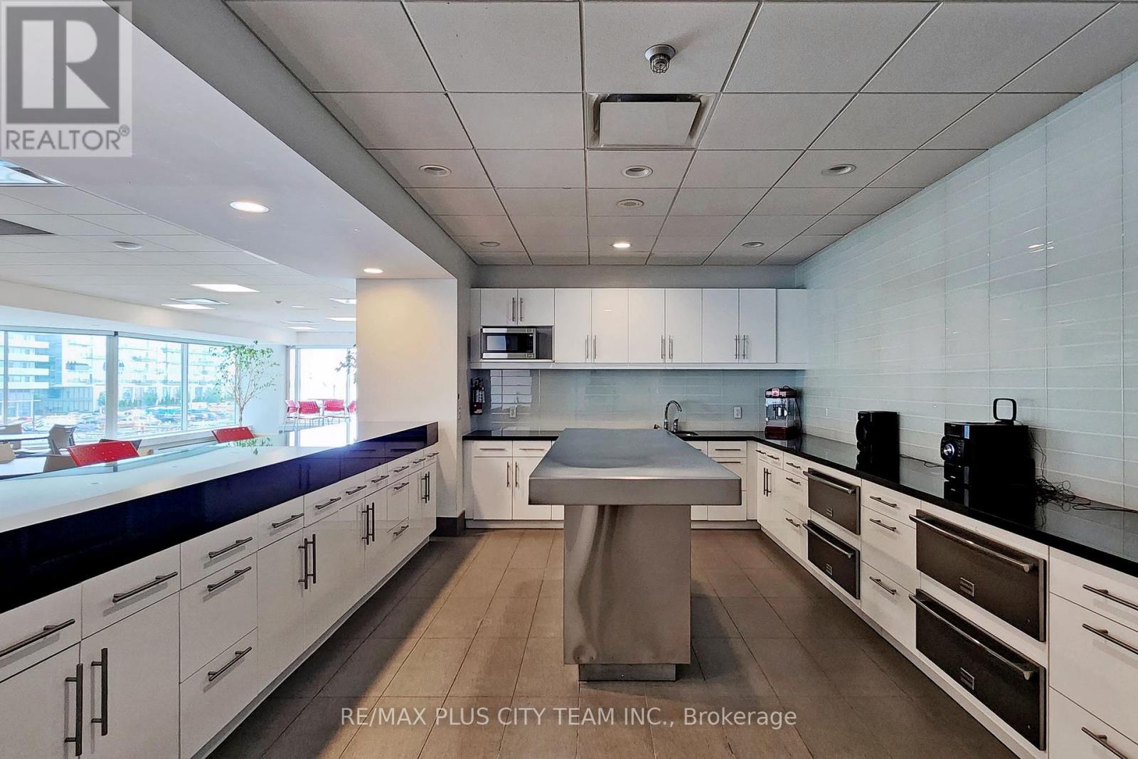 1807 - 10 Queens Quay W, Toronto, Ontario  M5J 2R9 - Photo 20 - C12457214