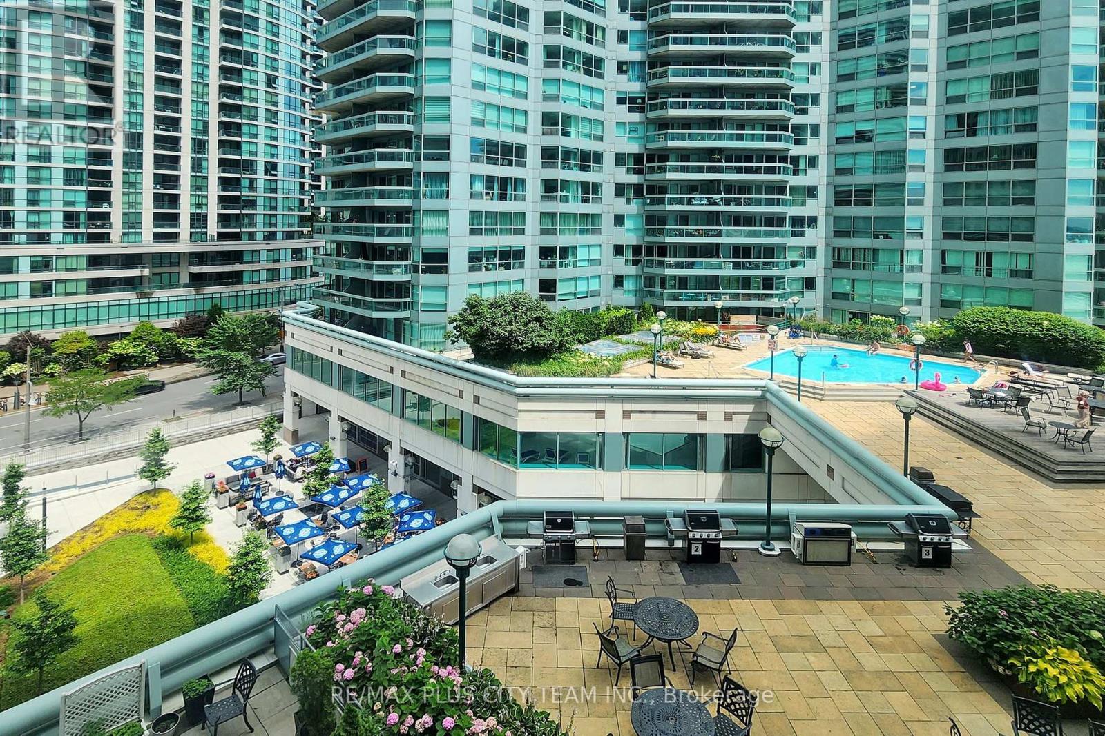1807 - 10 Queens Quay W, Toronto, Ontario  M5J 2R9 - Photo 26 - C12457214