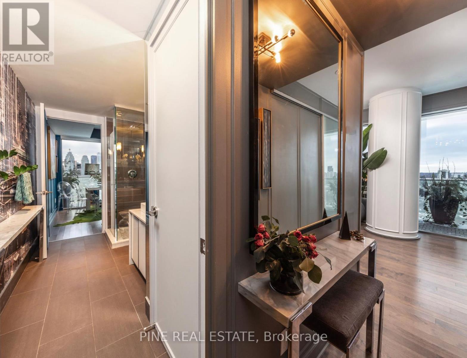 2902 - 70 Distillery Lane, Toronto, Ontario  M5A 0E3 - Photo 4 - C12457221