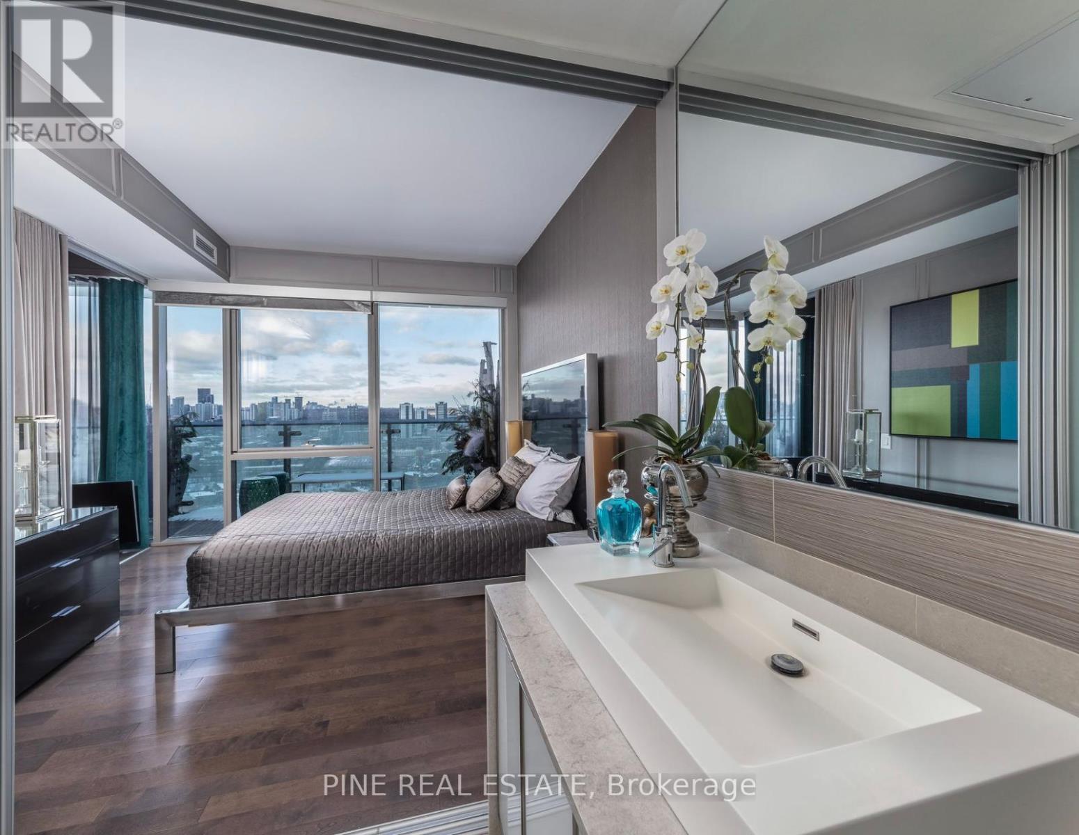 2902 - 70 Distillery Lane, Toronto, Ontario  M5A 0E3 - Photo 6 - C12457221
