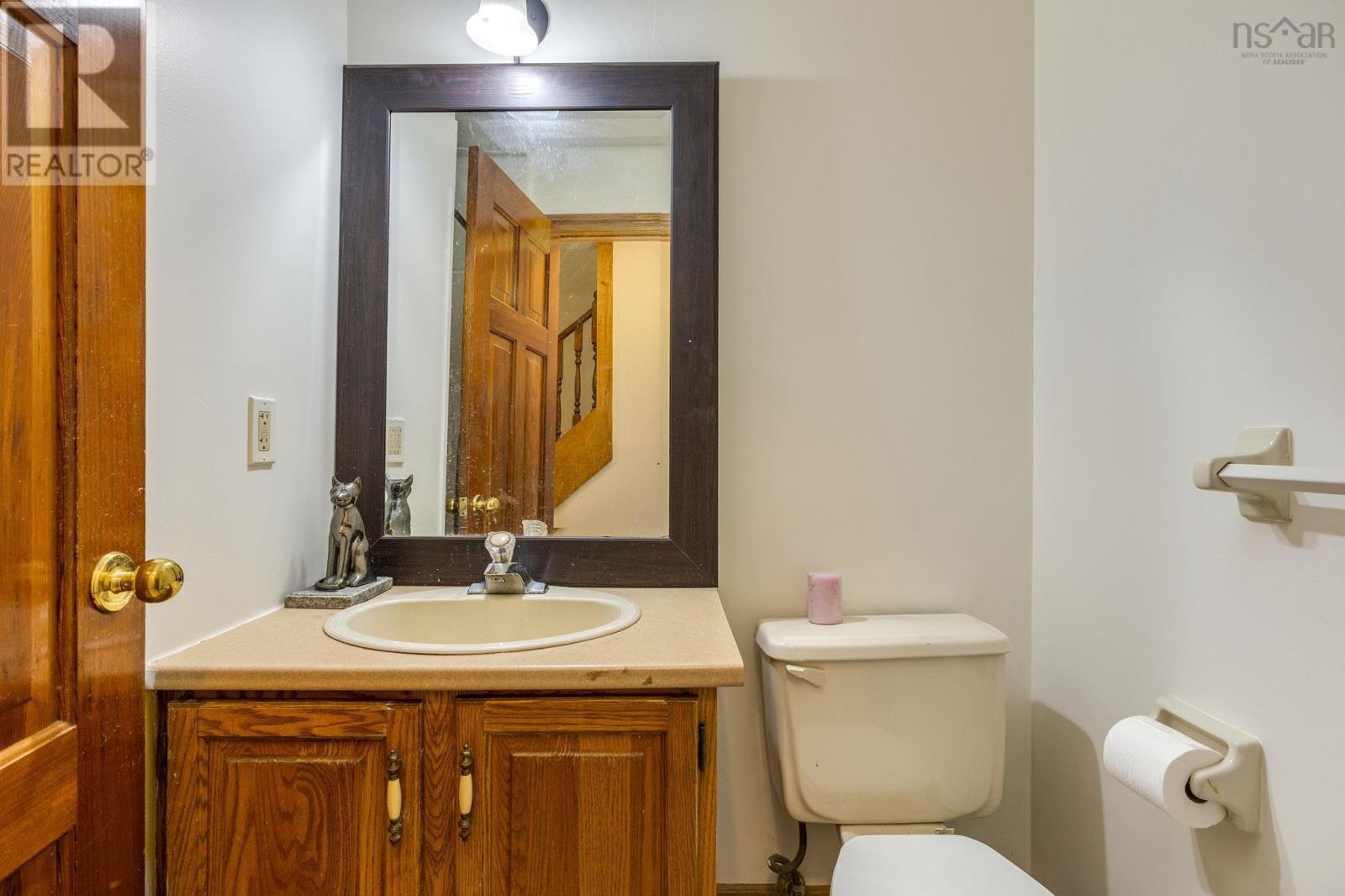 6 Amberwood Court, Halifax, Nova Scotia  B3M 3X7 - Photo 18 - 202525610