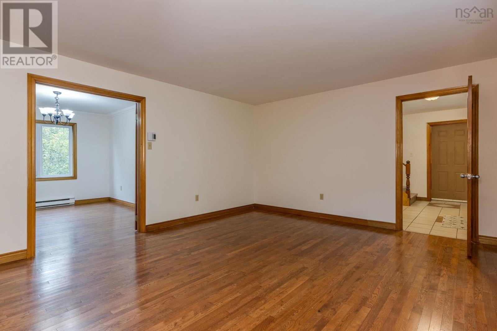 6 Amberwood Court, Halifax, Nova Scotia  B3M 3X7 - Photo 7 - 202525610