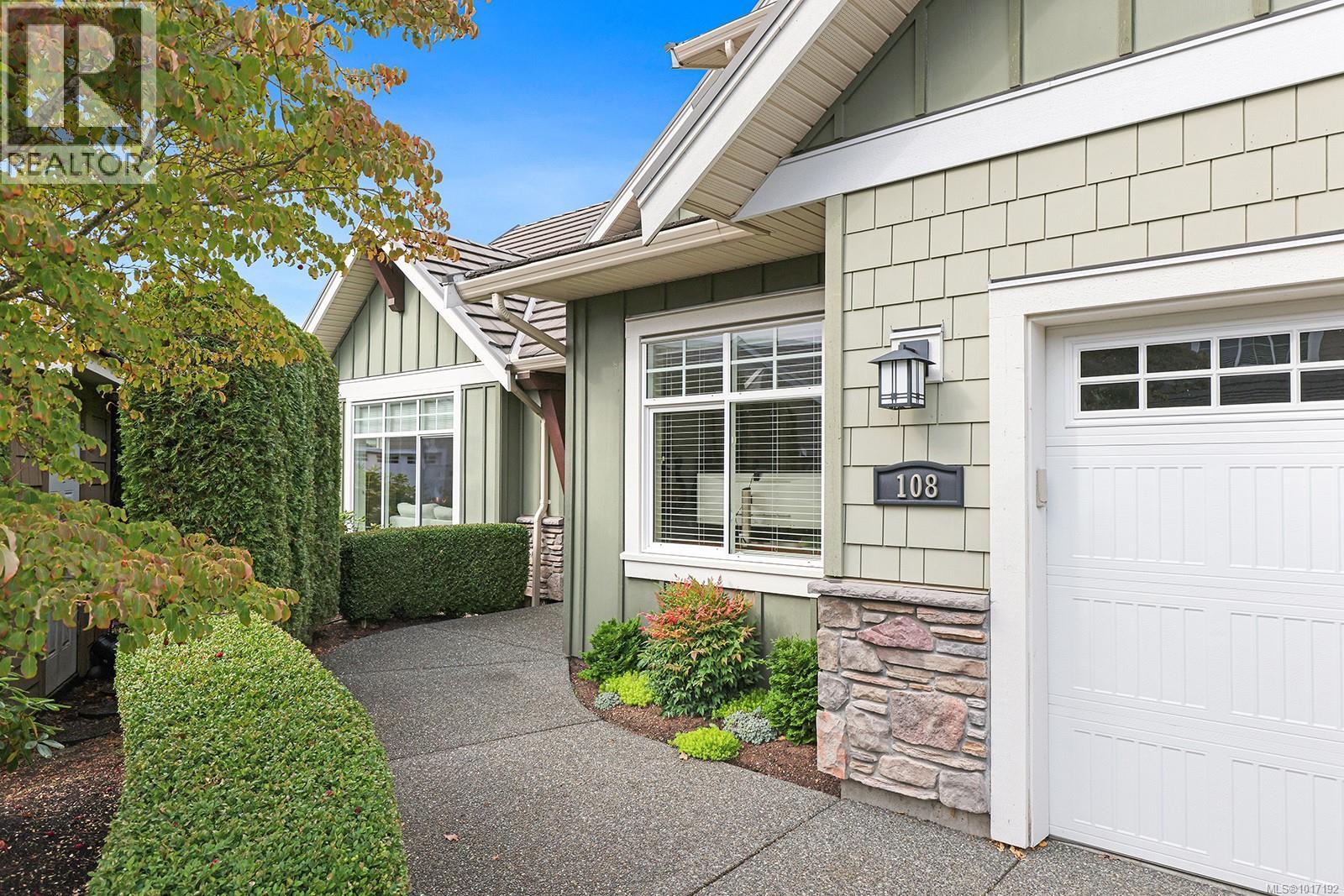 108 1055 Crown Isle Dr, Courtenay, British Columbia  V9N 0A5 - Photo 4 - 1017192