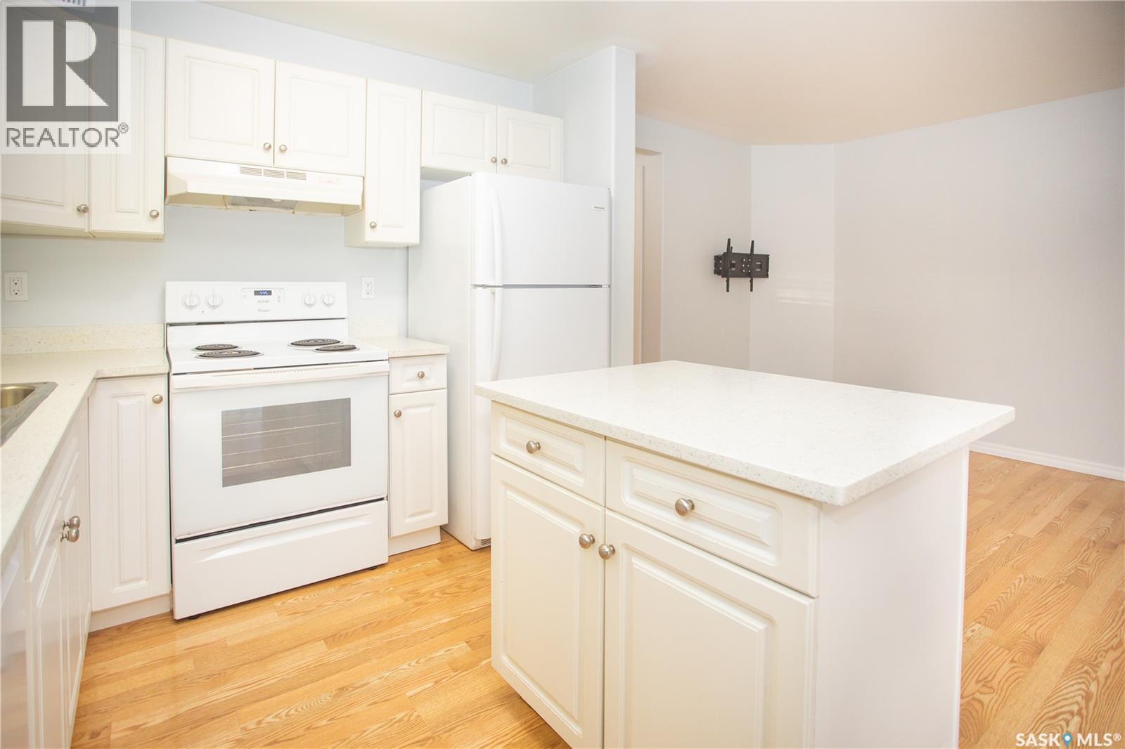 2 110 Banyan Crescent, Saskatoon, Saskatchewan  S7V 1G7 - Photo 6 - SK020650