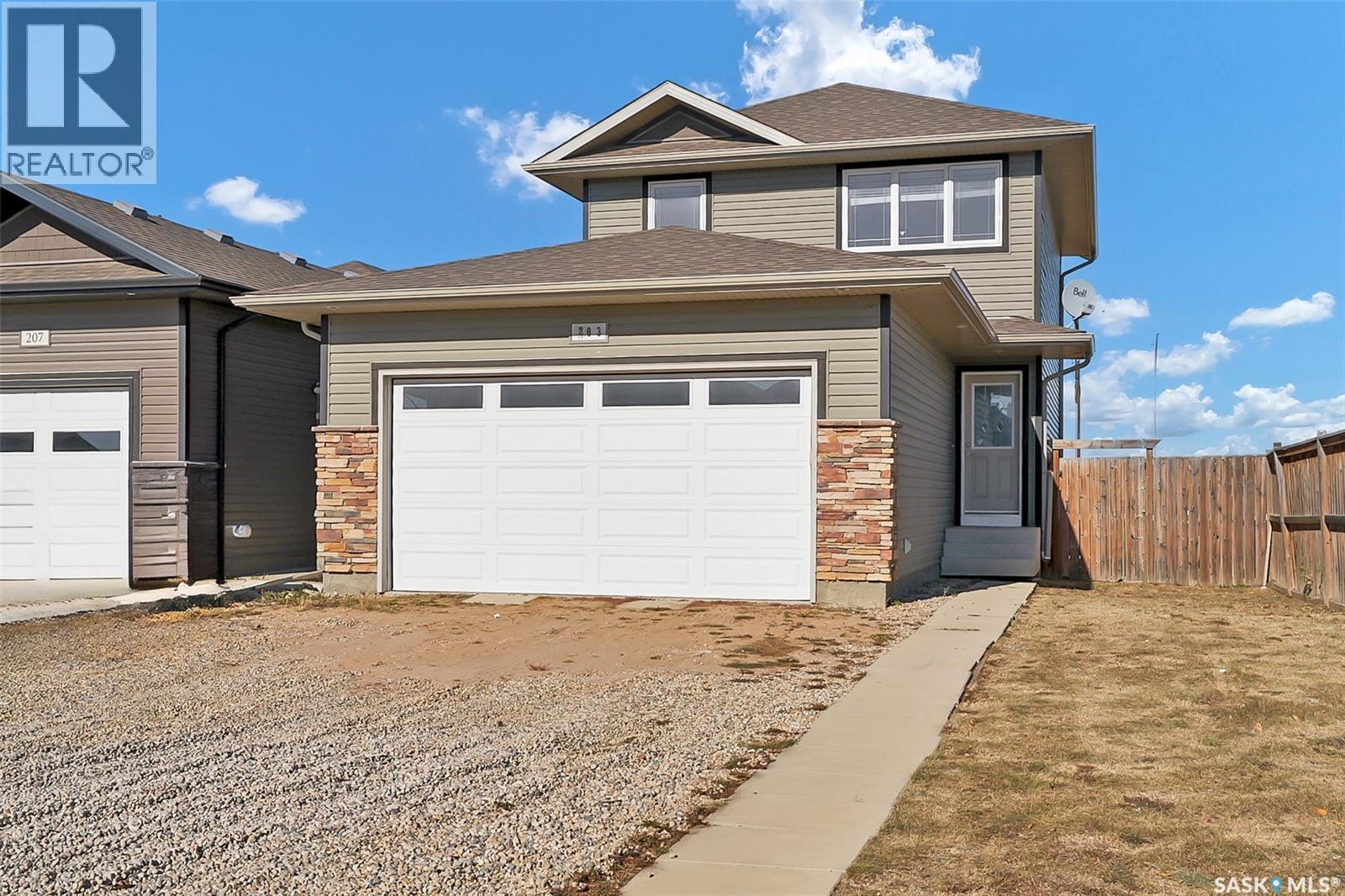 203 Henick CRESCENT, Saskatoon, Saskatchewan