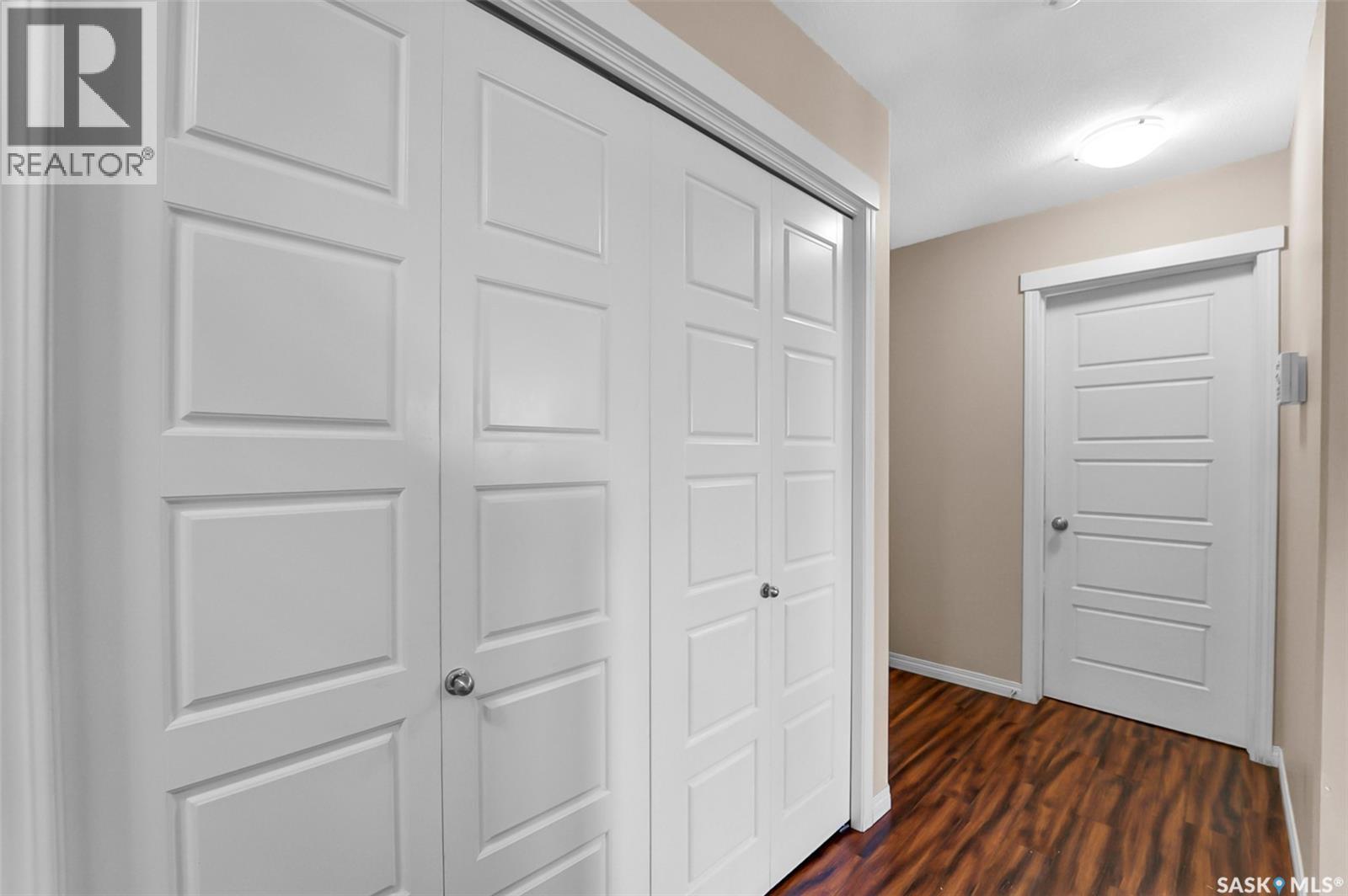 203 Henick Crescent, Saskatoon, Saskatchewan  S7R 0J9 - Photo 4 - SK020618