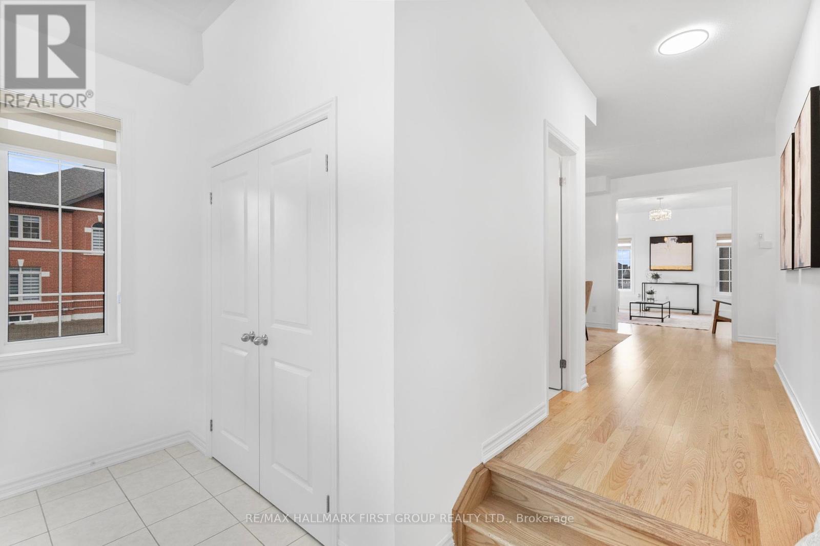 1119 Skyridge Boulevard, Pickering, Ontario  L1X 0M8 - Photo 2 - E12457184