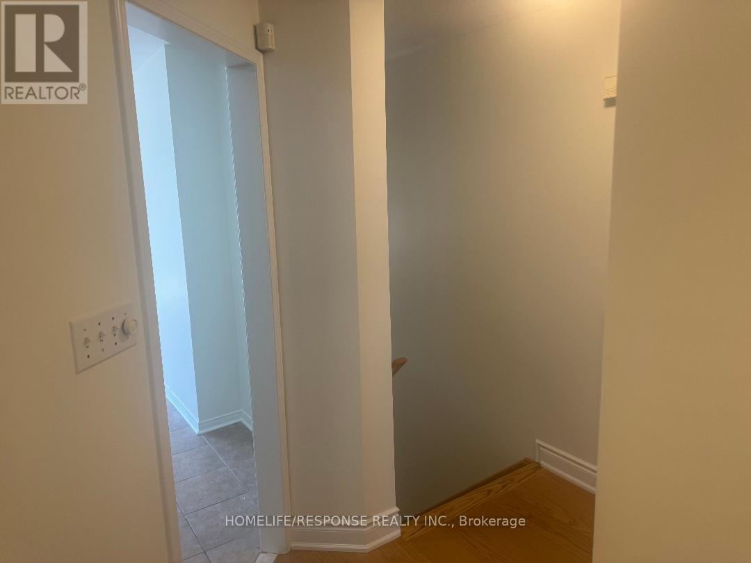50 - 712 Warden Avenue, Toronto, Ontario  M1L 4W4 - Photo 3 - E12455296