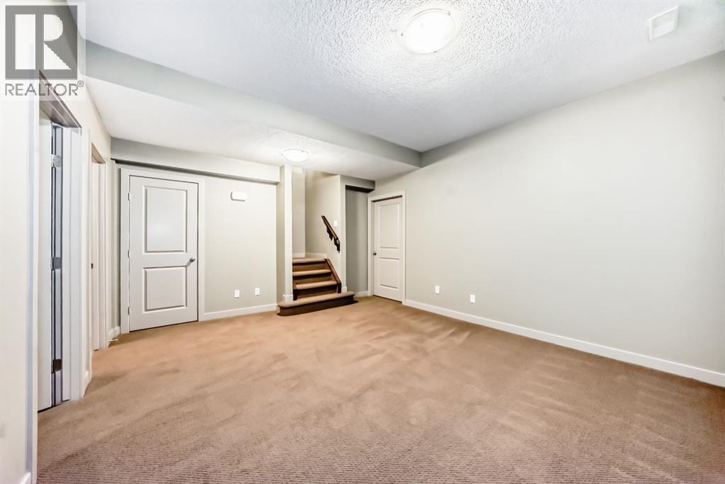 12 Cougar Ridge Landing Sw, Calgary, Alberta  T3H 0X8 - Photo 41 - A2263362