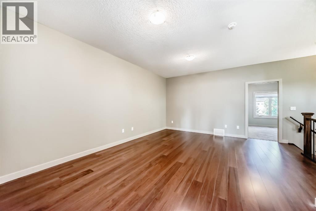 12 Cougar Ridge Landing Sw, Calgary, Alberta  T3H 0X8 - Photo 38 - A2263362