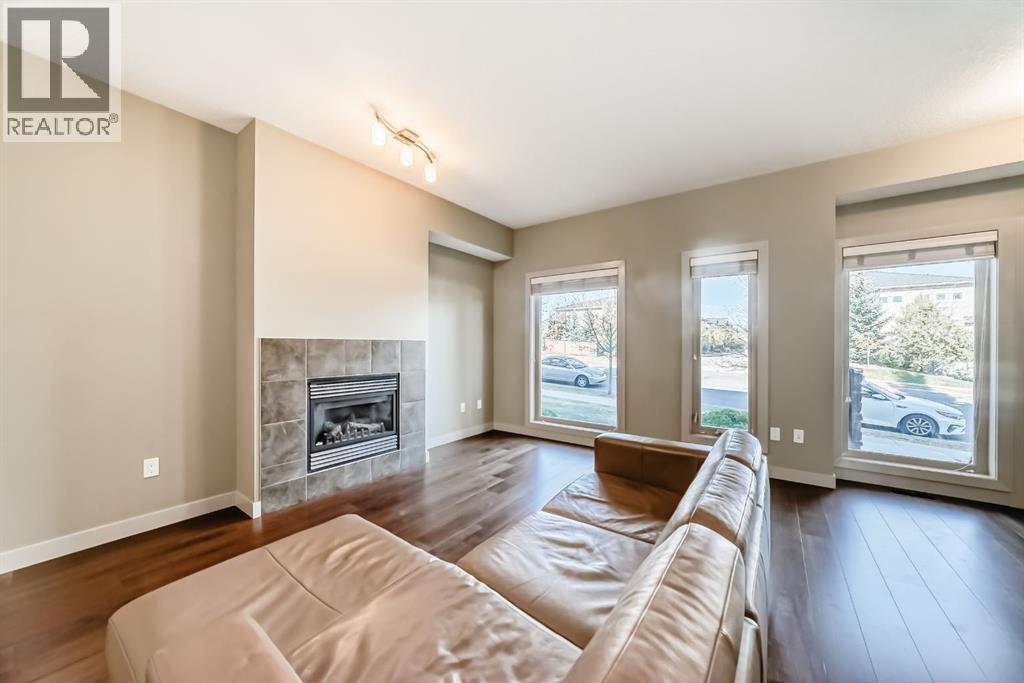 12 Cougar Ridge Landing Sw, Calgary, Alberta  T3H 0X8 - Photo 9 - A2263362