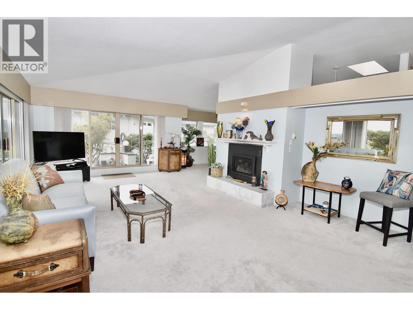 28 555 Eaglecrest Drive, Gibsons, British Columbia  V0N 1V8 - Photo 13 - R3057425