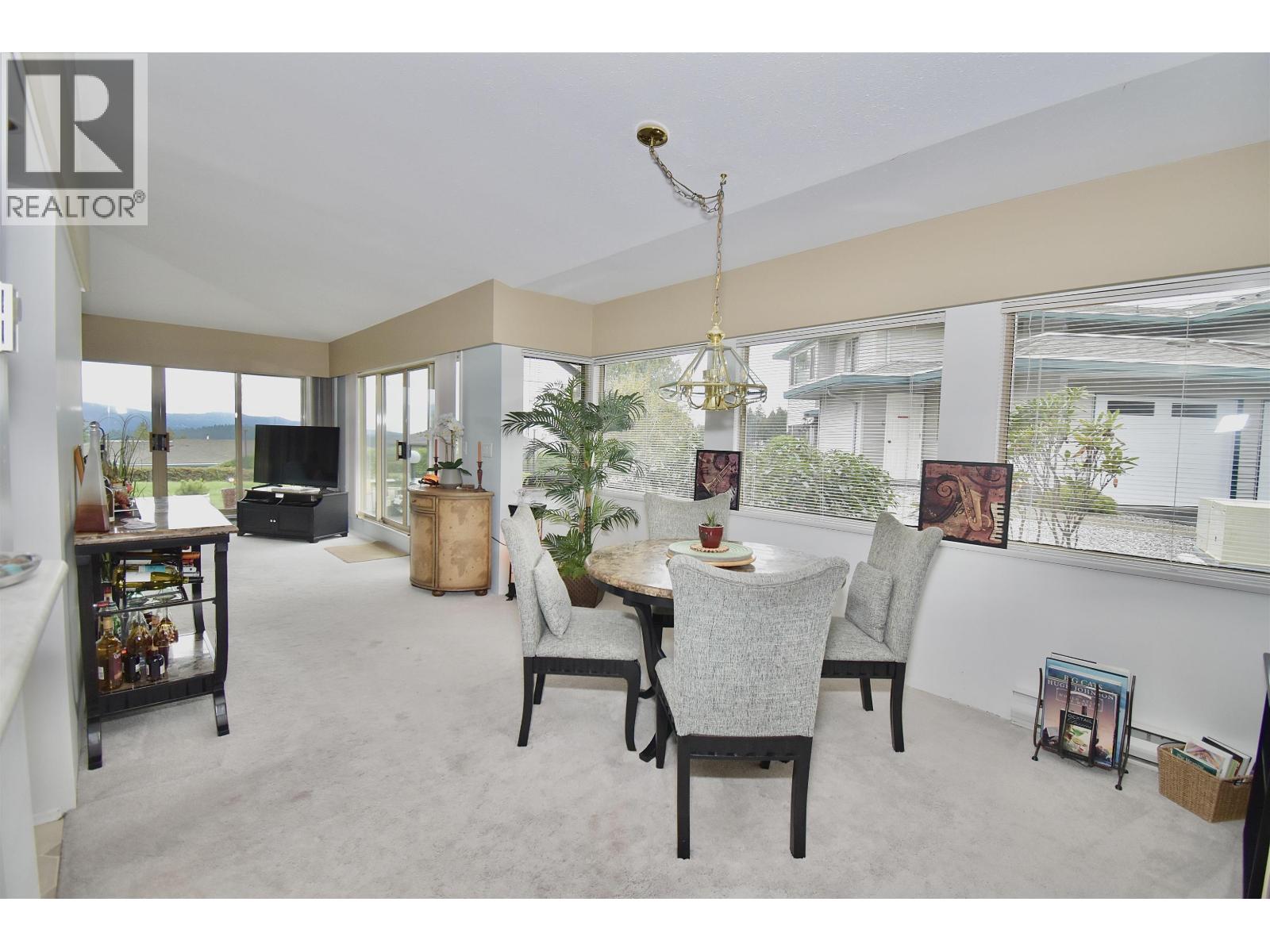 28 555 Eaglecrest Drive, Gibsons, British Columbia  V0N 1V8 - Photo 6 - R3057425