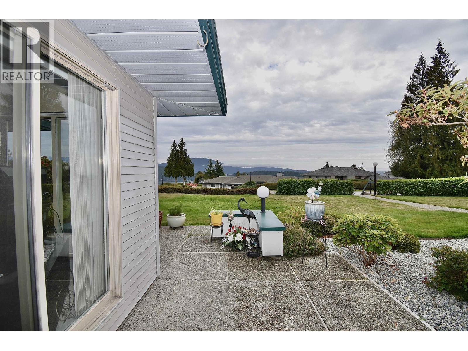 28 555 Eaglecrest Drive, Gibsons, British Columbia  V0N 1V8 - Photo 33 - R3057425