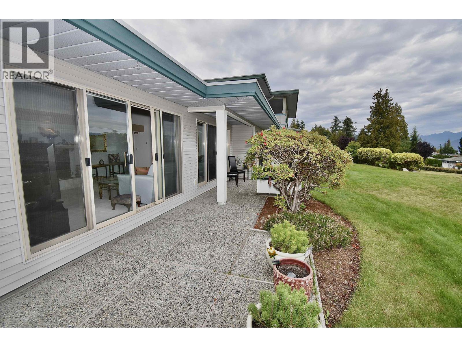 28 555 Eaglecrest Drive, Gibsons, British Columbia  V0N 1V8 - Photo 32 - R3057425