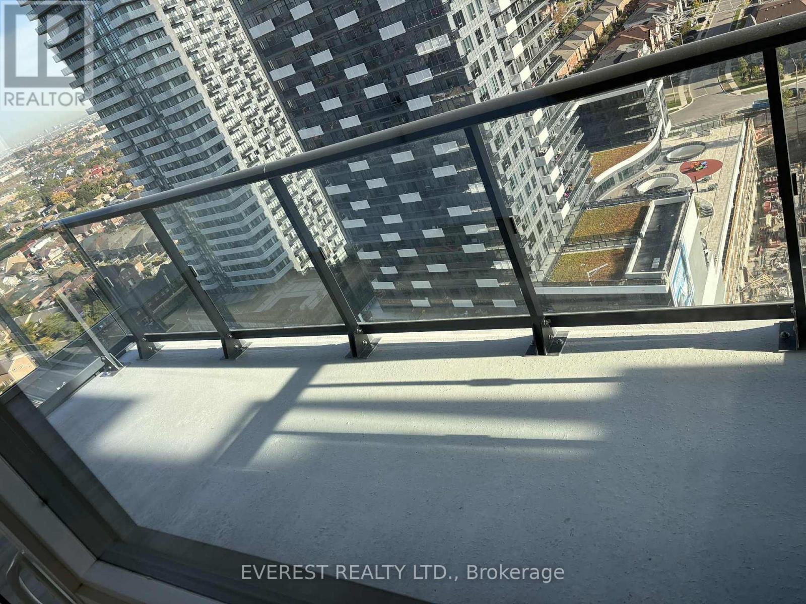 2509 - 15 Watergarden Drive, Mississauga, Ontario  L5R 0H4 - Photo 7 - W12444177