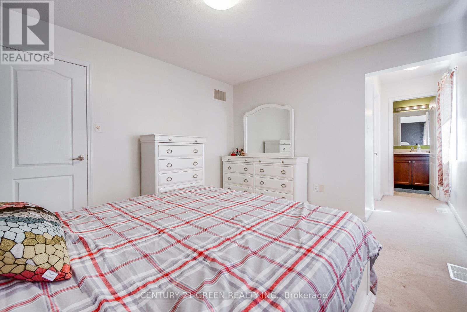 330 Schreyer Crescent, Milton, Ontario  L9T 7T1 - Photo 28 - W12451913