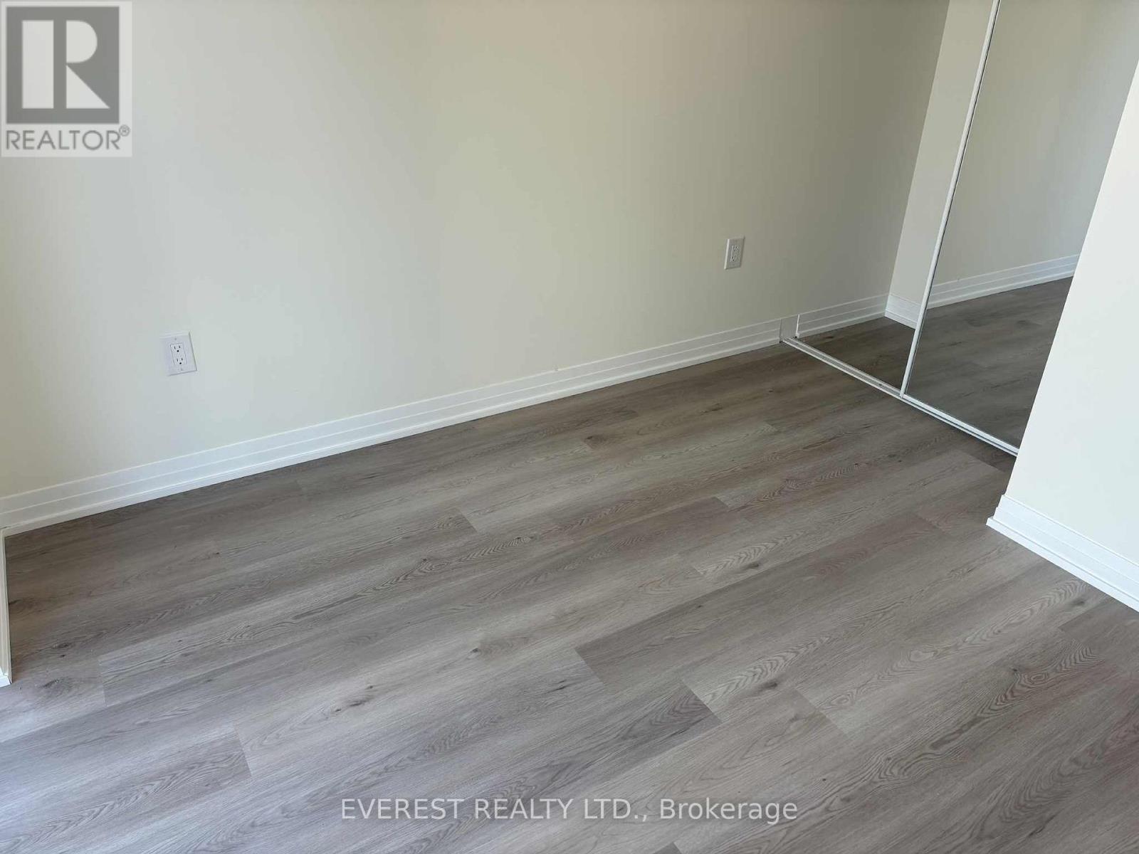 2509 - 15 Watergarden Drive, Mississauga, Ontario  L5R 0H4 - Photo 13 - W12444177