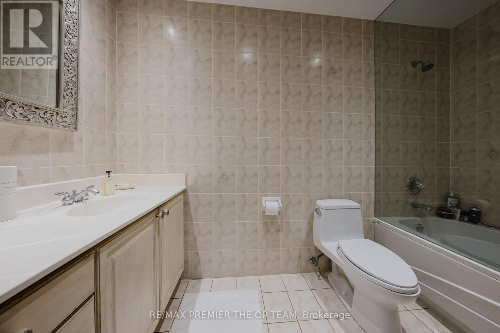 321 - 121 Woodbridge Avenue, Vaughan (West Woodbridge), Ontario  L4L 9E3 - Photo 32 - N12457122
