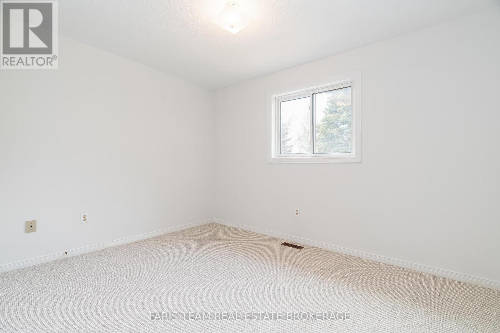 2 Heritage Road, Innisfil (Cookstown), Ontario  L0L 1L0 - Photo 30 - N12457126