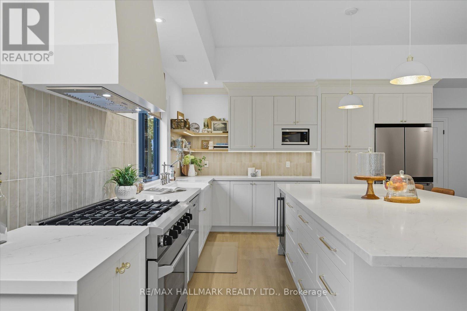 17 Mill Street, East Gwillimbury (Mt Albert), Ontario  L0G 1M0 - Photo 16 - N12457139