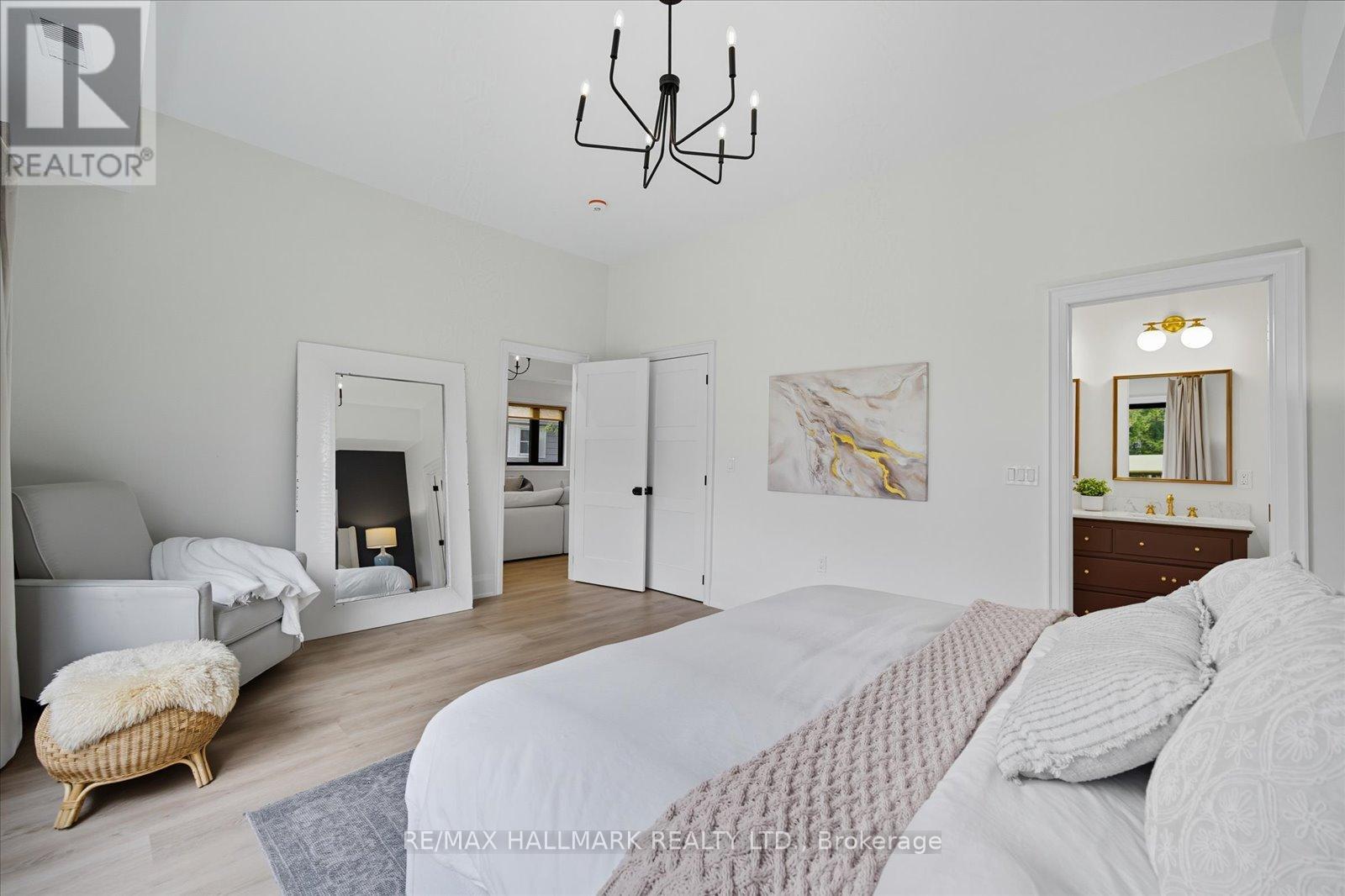 17 Mill Street, East Gwillimbury (Mt Albert), Ontario  L0G 1M0 - Photo 29 - N12457139
