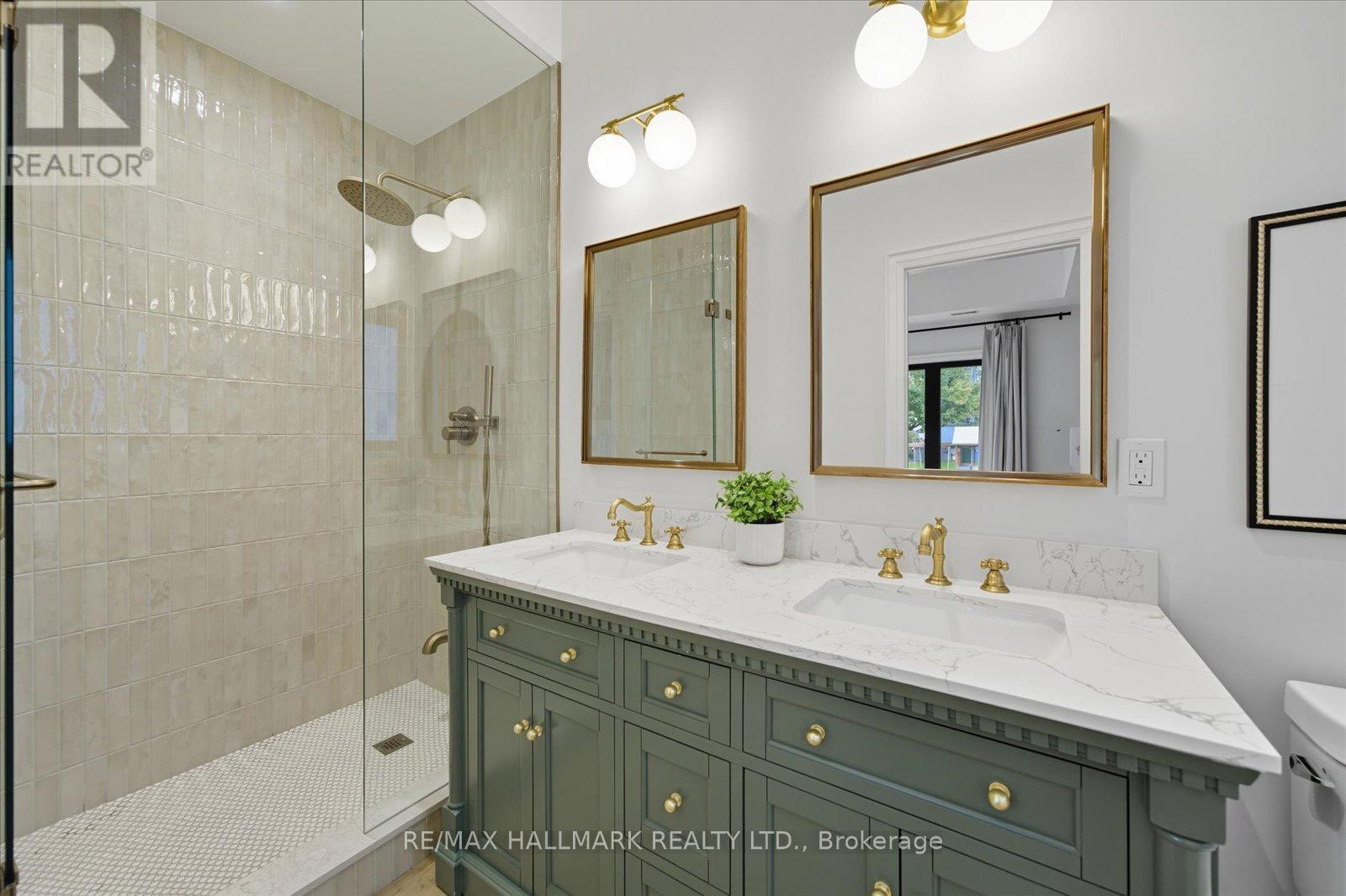 17 Mill Street, East Gwillimbury (Mt Albert), Ontario  L0G 1M0 - Photo 31 - N12457139