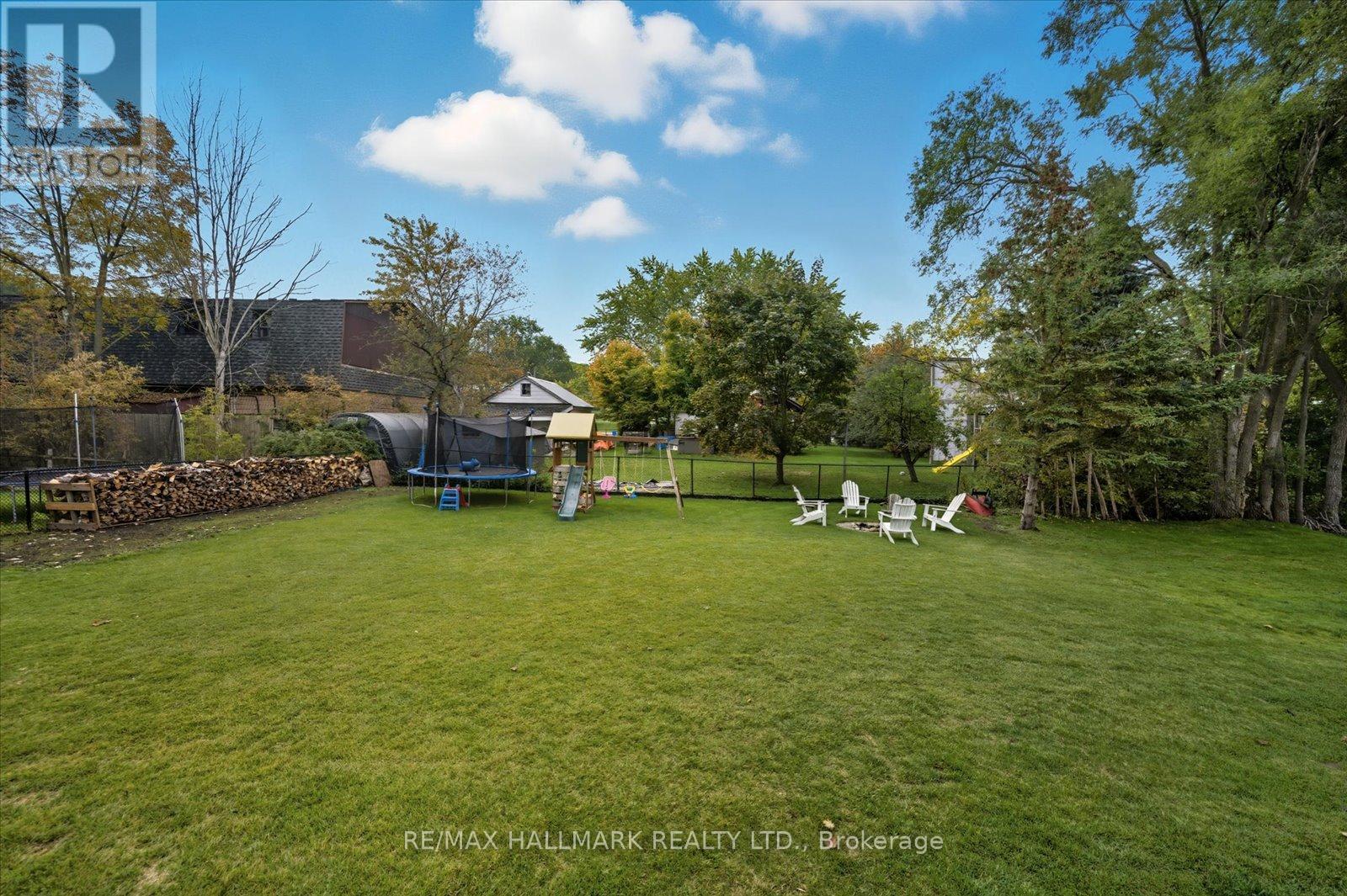 17 Mill Street, East Gwillimbury (Mt Albert), Ontario  L0G 1M0 - Photo 48 - N12457139