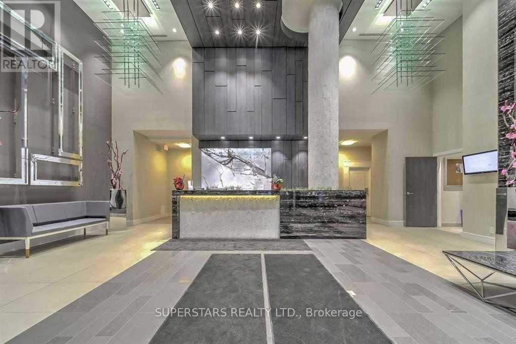 807 - 9199 YONGE STREET, Richmond Hill, Ontario