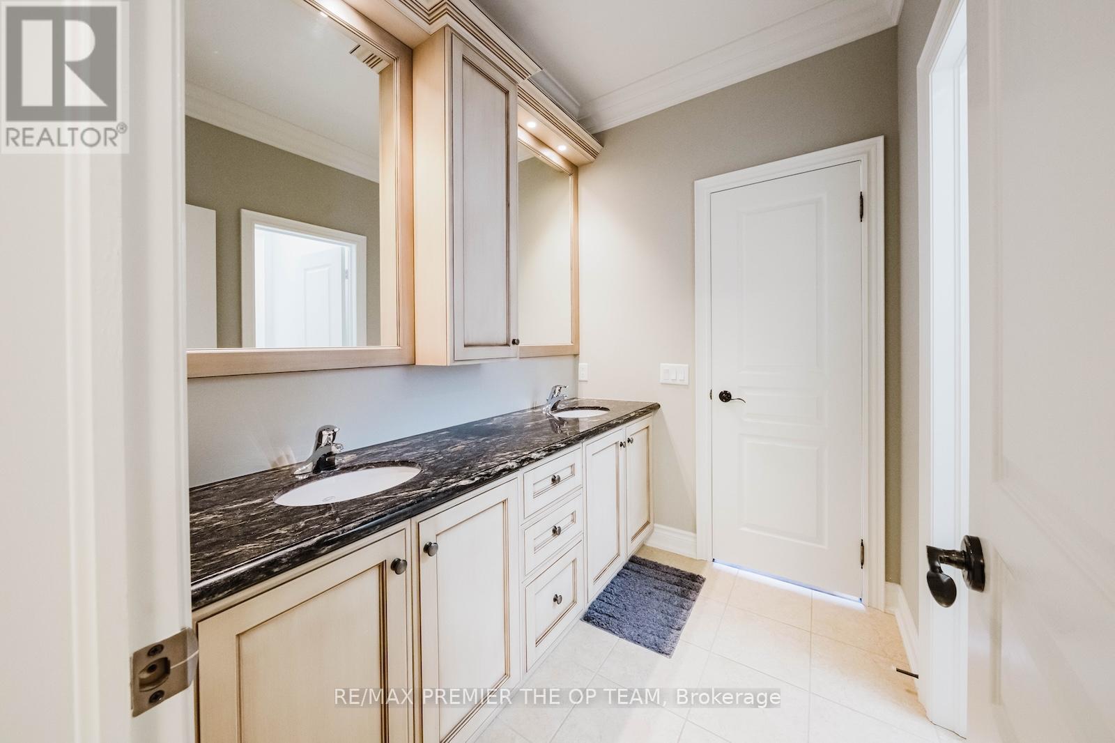 226 Via Borghese Street, Vaughan, Ontario  L4H 0Y6 - Photo 35 - N12457152