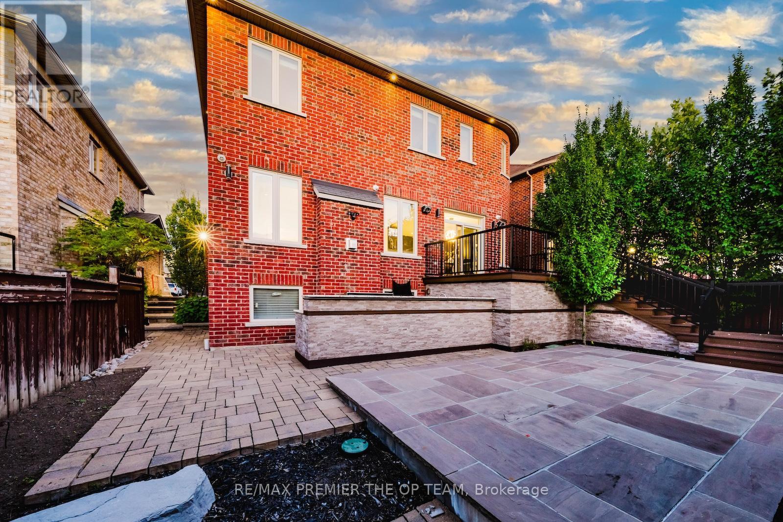 226 Via Borghese Street, Vaughan, Ontario  L4H 0Y6 - Photo 4 - N12457152