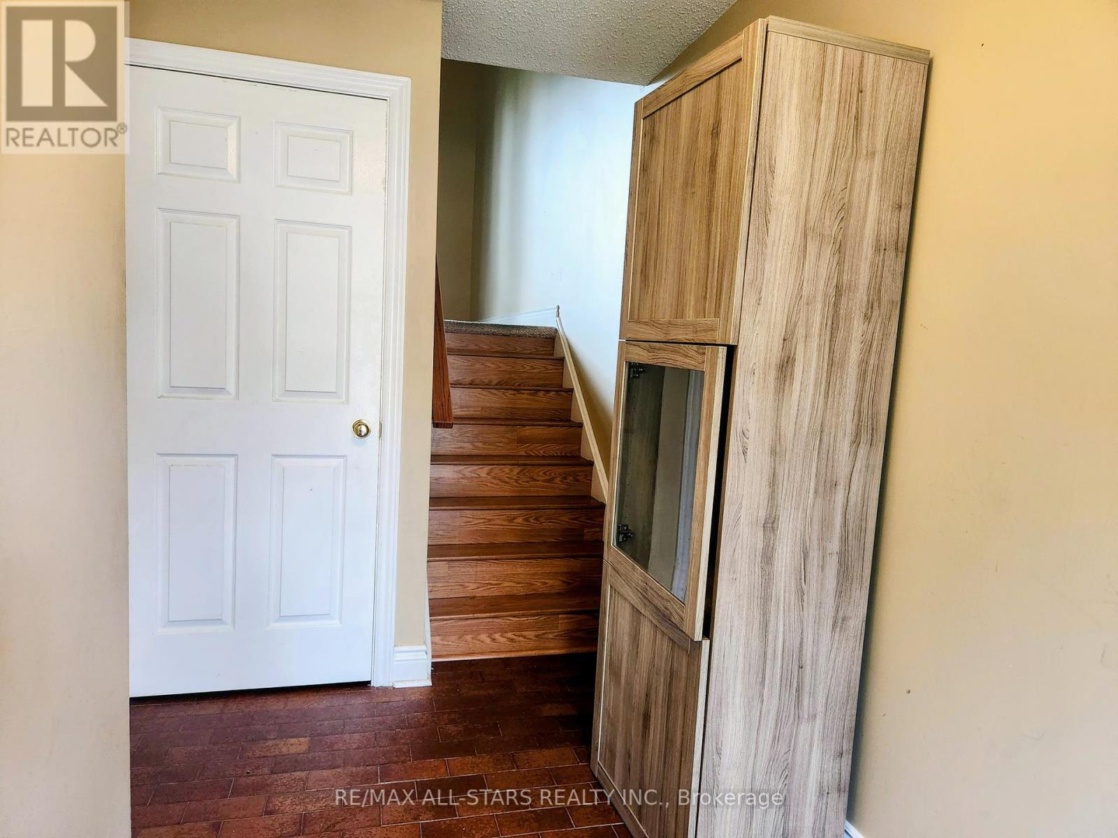 6 Hepworth Way, Markham (Markham Village), Ontario  L3P 3S9 - Photo 22 - N12457190