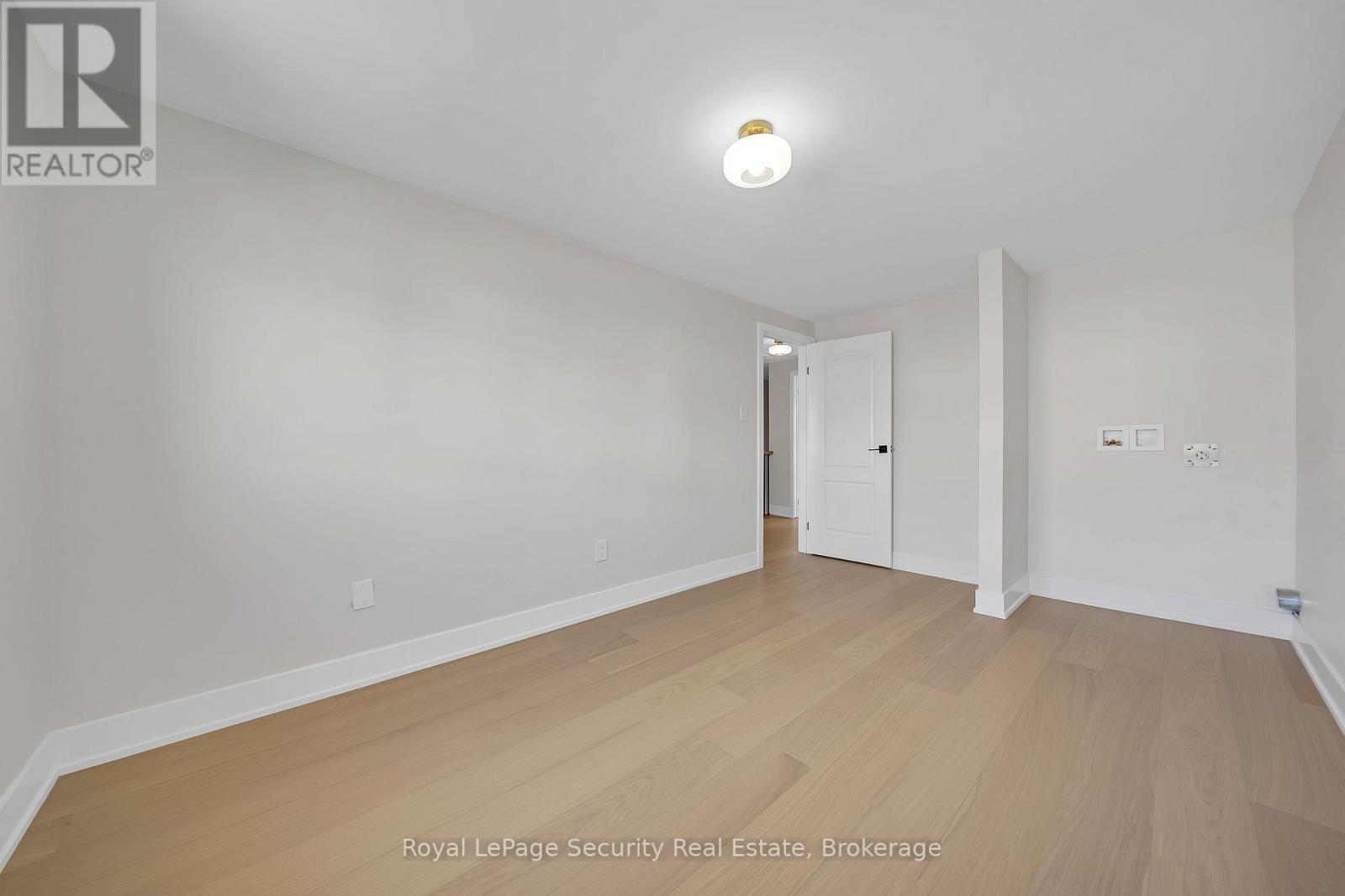 74 Andrea Lane, Vaughan, Ontario  L4L 1E7 - Photo 22 - N12457192